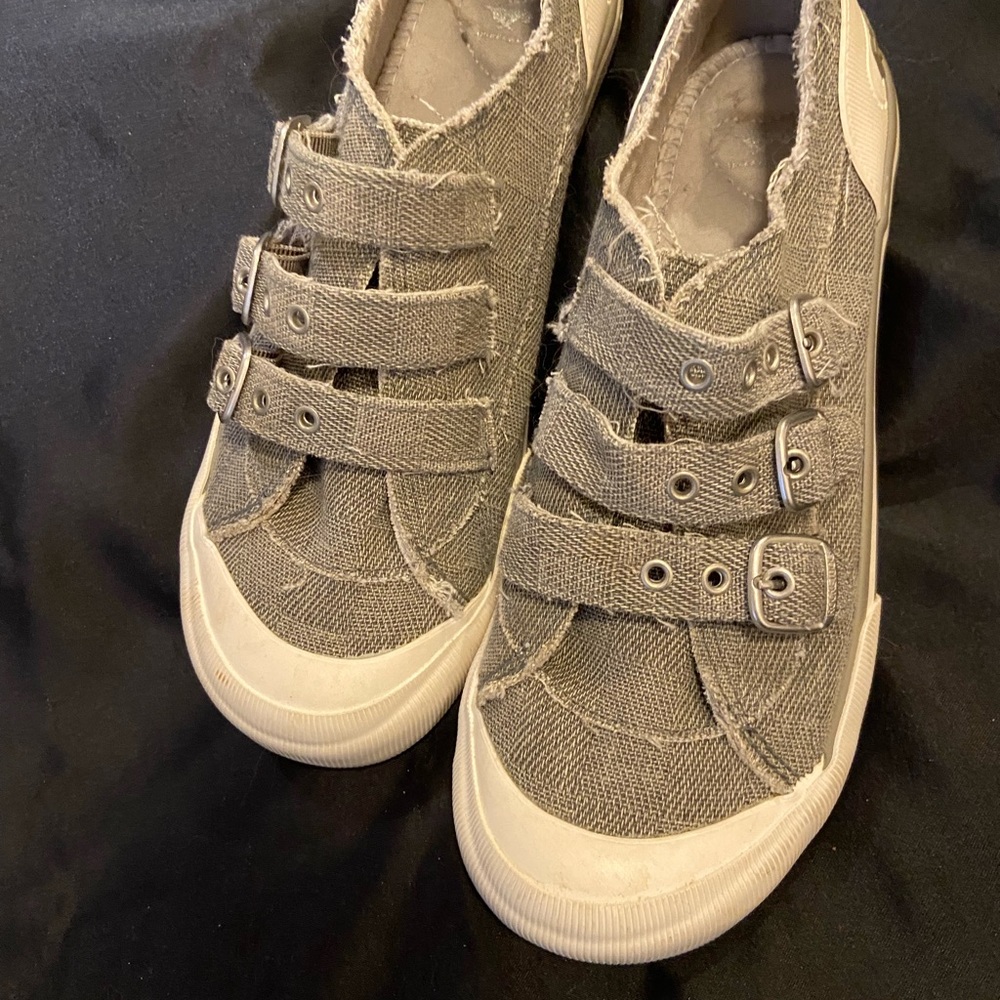 Rocket Dog Gray and White Flats with Velcro Straps